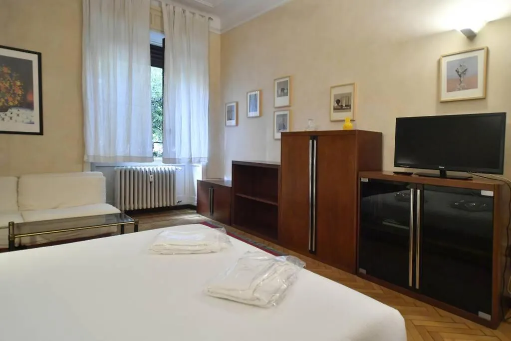 Ampio Appartamento Milano Centro Crocetta Lägenhet