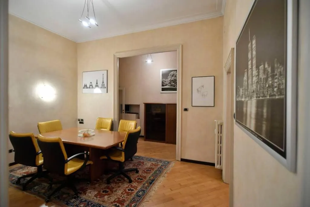 Ampio Appartamento Milano Centro Crocetta Milan