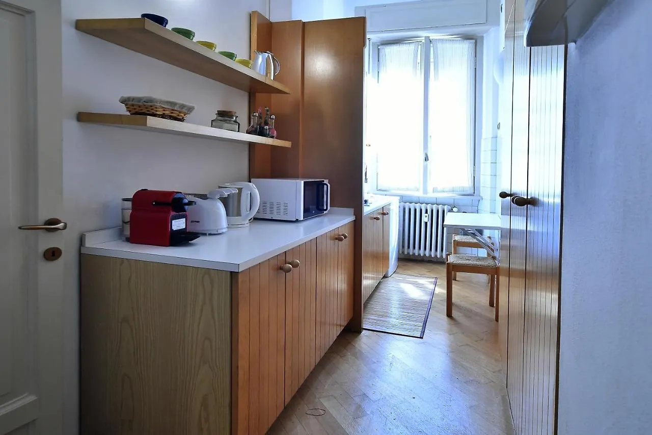 Apartment Ampio Appartamento Milano Centro Crocetta