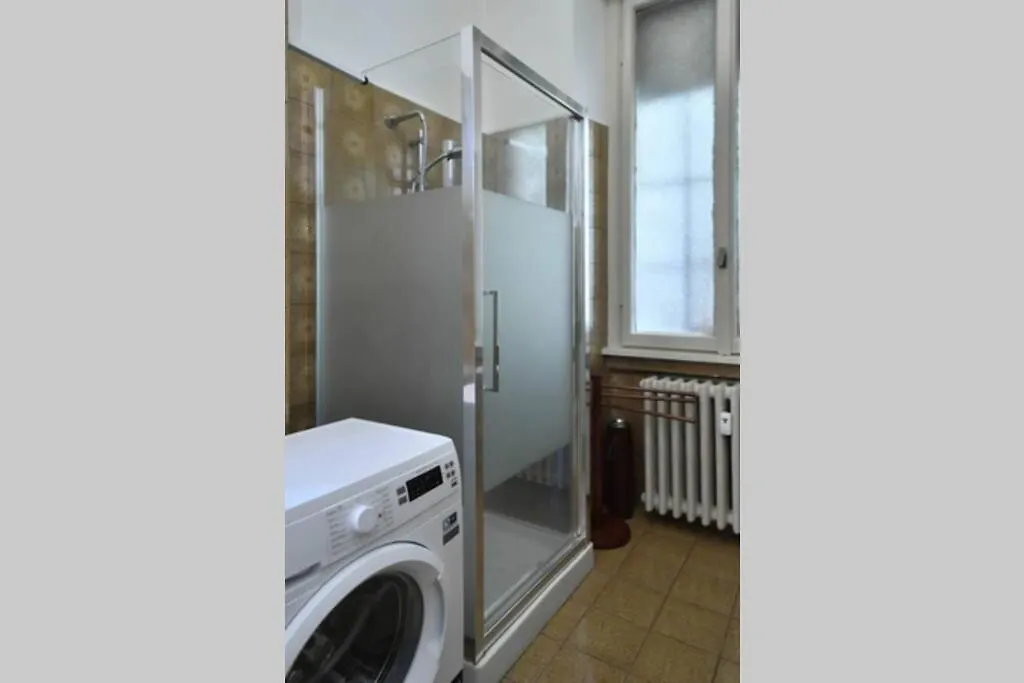 Apartment Ampio Appartamento Milano Centro Crocetta